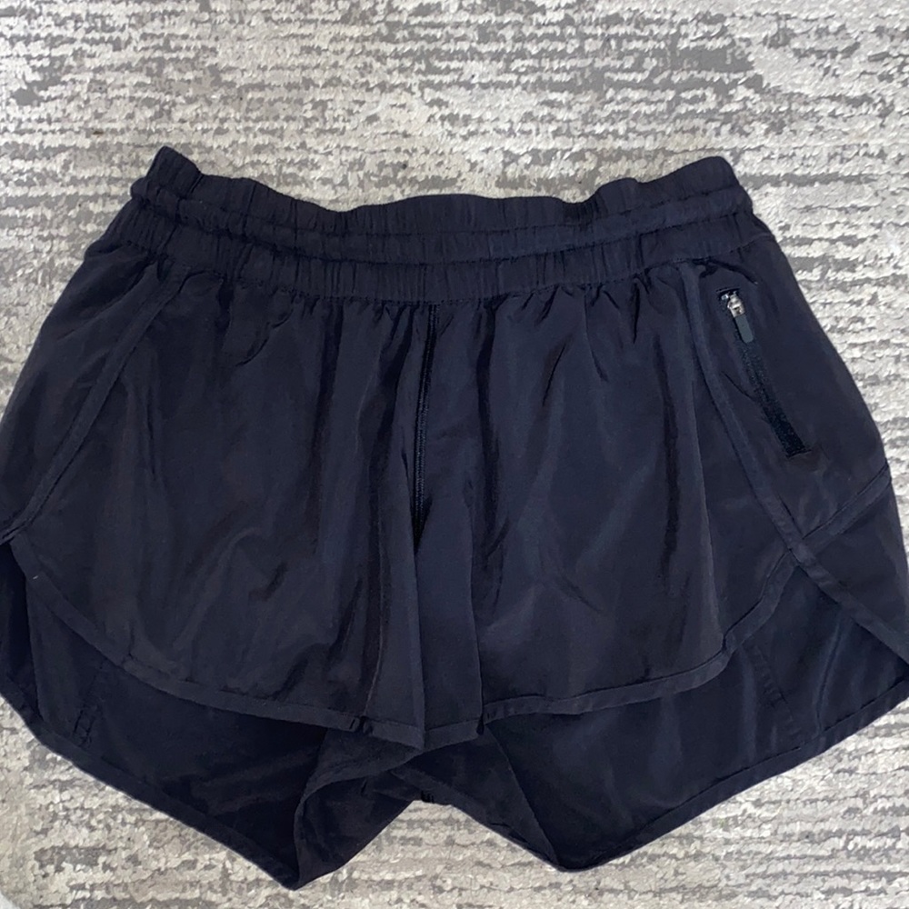 LULULEMON TRACK THAT HIGH RISE 3’ SHORTS SIZE 12
